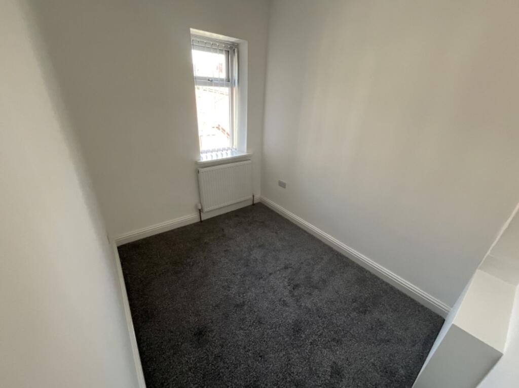 775EB385-1E5D-48D2-A574-10065870E5AA