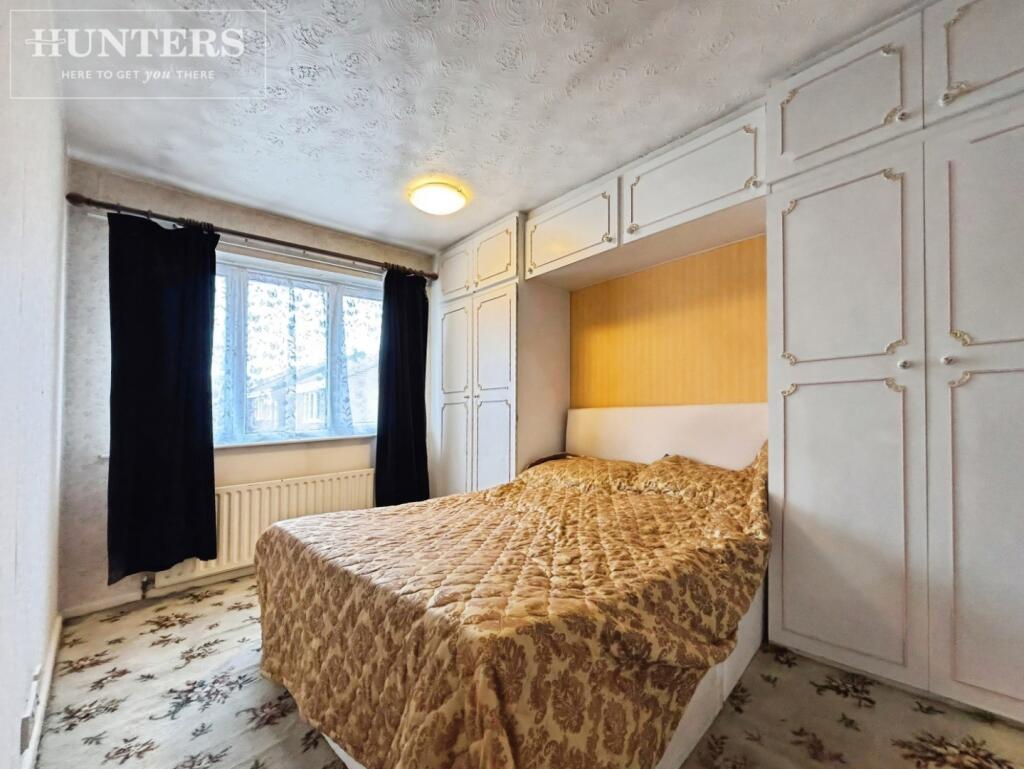 pbox-bedroom-340582.JPG