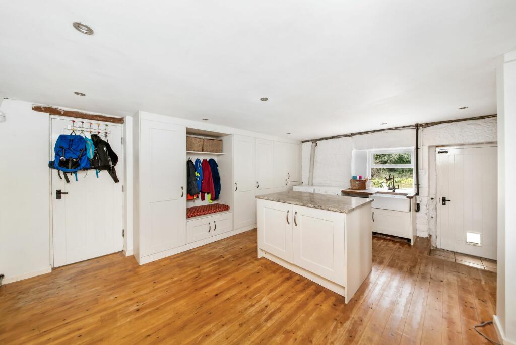 BOOT ROOM / UTILITY / GYM