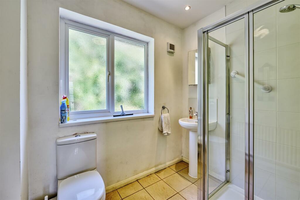 11 Danford Close Oundle-15.jpg