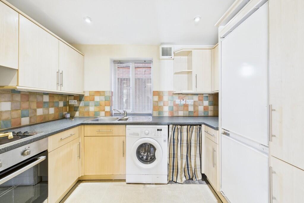 CAM03416G0-PR0072...