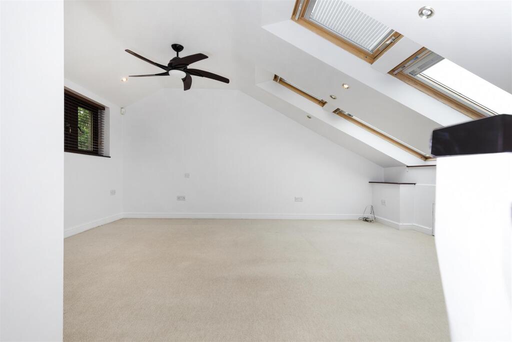 Bramleys Estate Agents - Hoults Lane - Greetland (