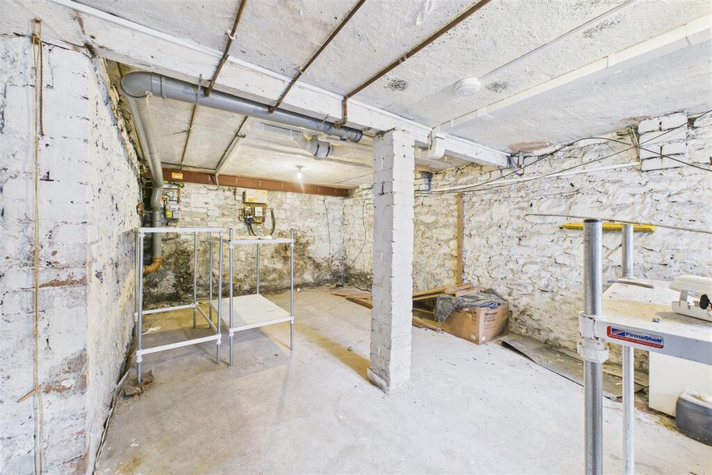 6 Osborne Villas, Kingsdown, Bristol BS2 8BP | Fre