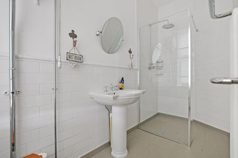 Ensuite Shower Room 