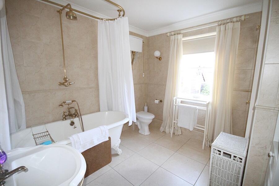 Family bathroom
