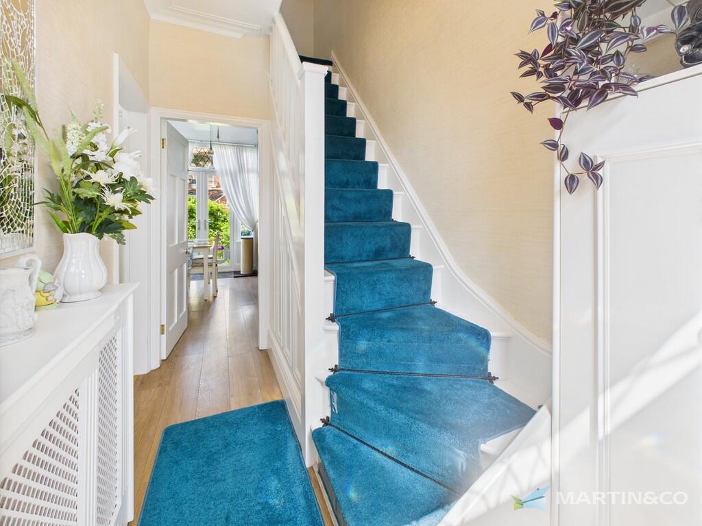 CAM02318G0-PR0487...