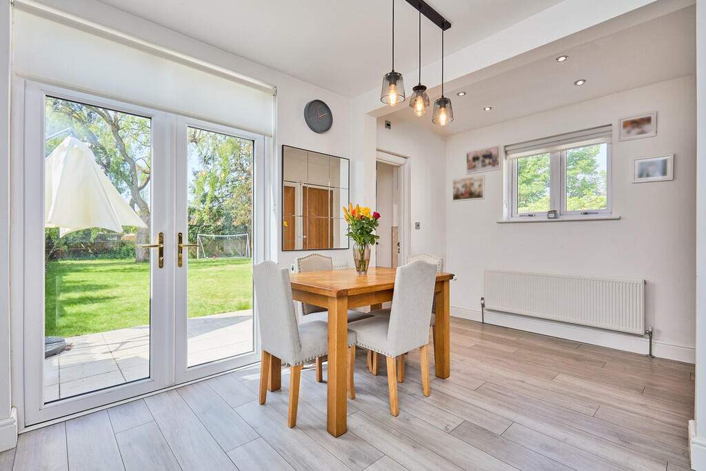 Edward Knight 202...