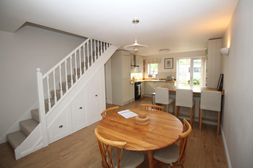 Diner/Kitchen