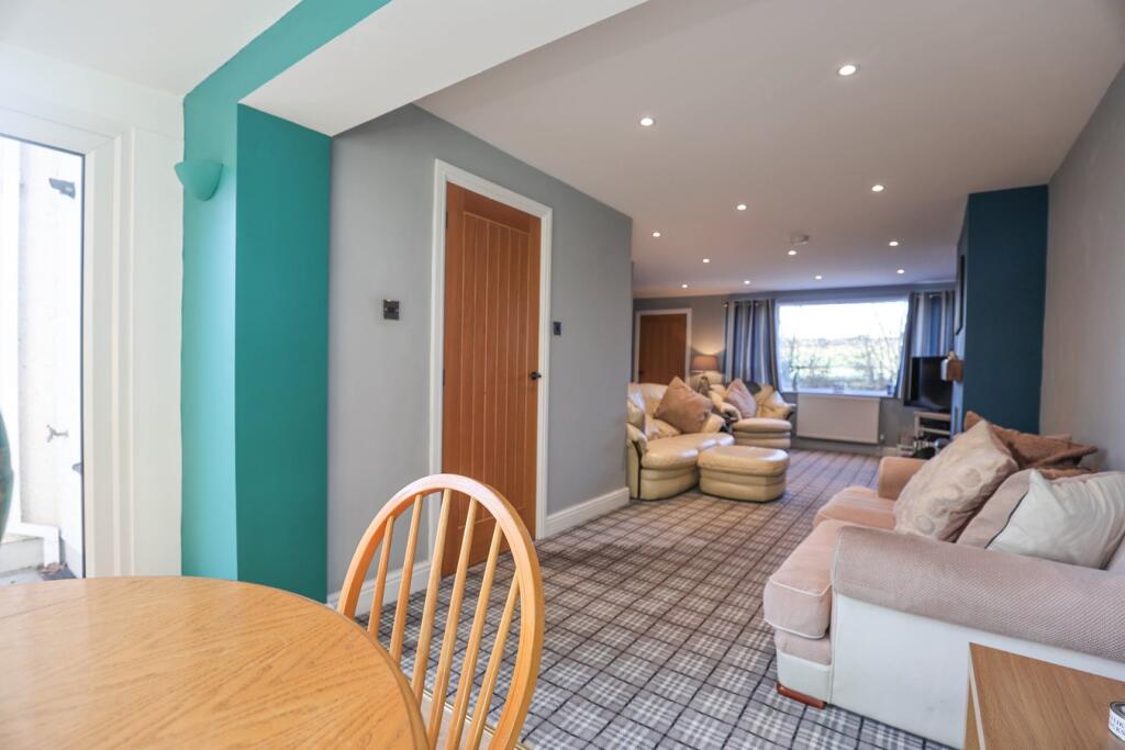 Conservatory into Lounge