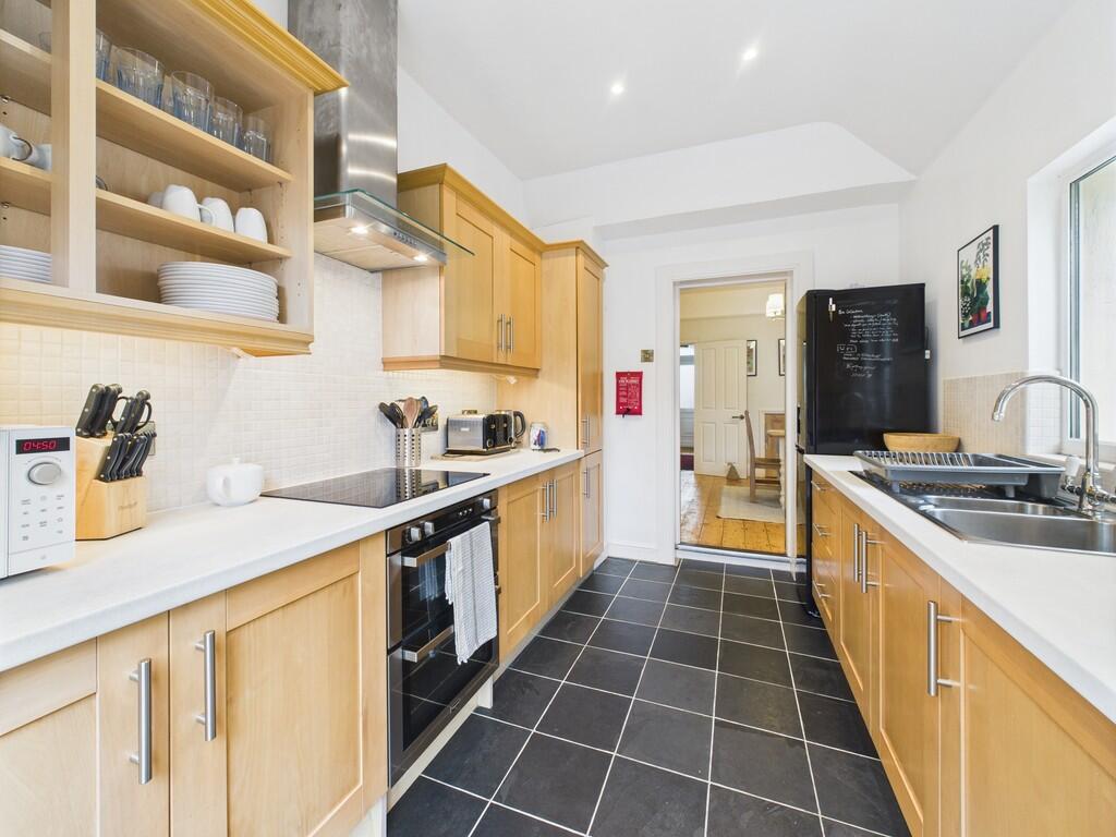 CAM02089G0-PR0495...