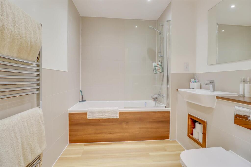 24 LIBERTY WAY INSIDE-3.jpg