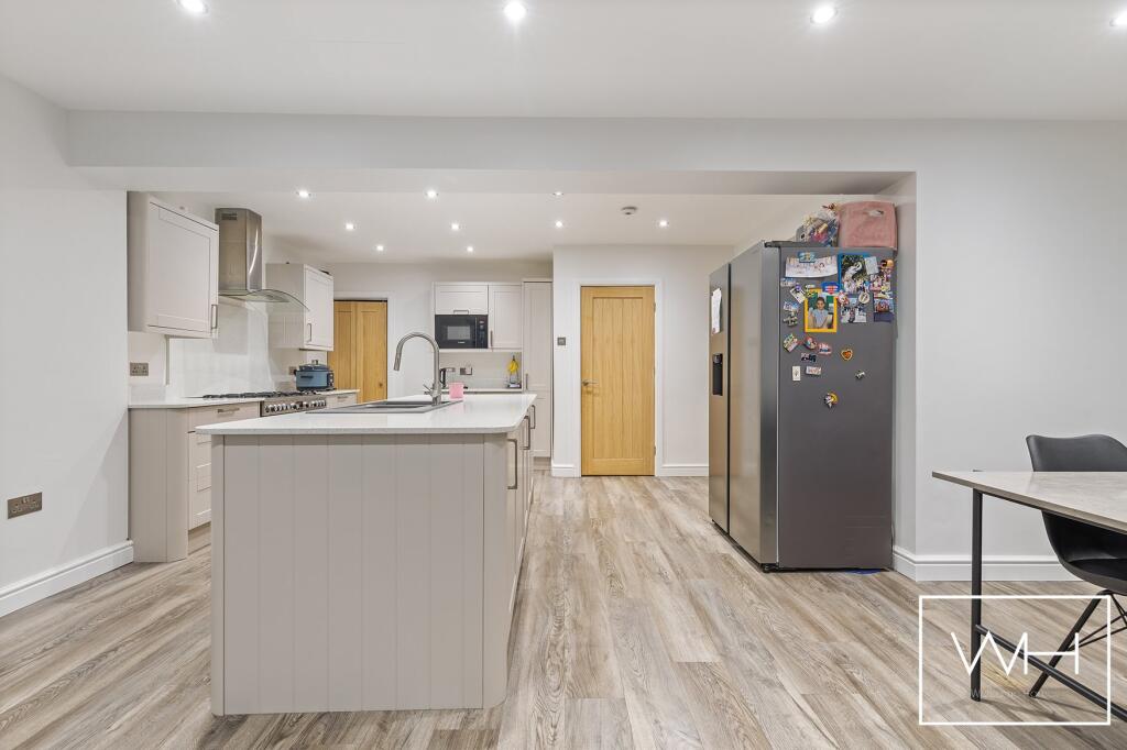 51 Harfield Lane, A