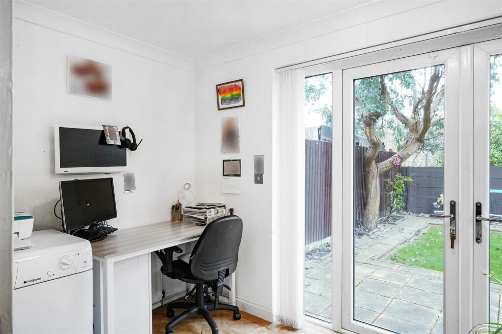 30 Marloes Close - dyOmaZ1o78mAxl4pEAZB.jpg