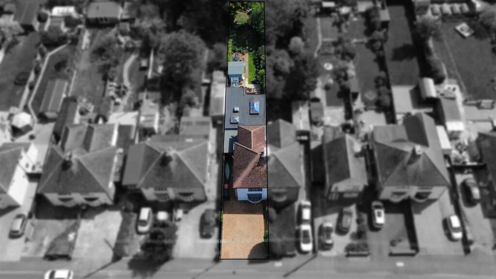 150rushdenroad-front.jpg