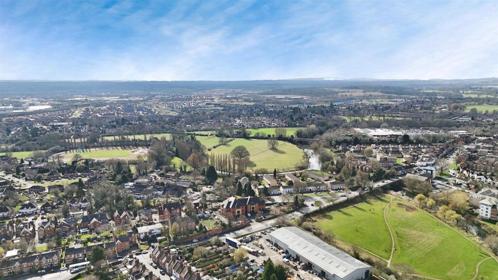 cec4ebb2-image_picker_95595B79-B7D6-4E15-81AE-FBE7