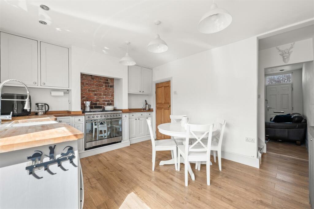 77 Stanforth Street-08.jpg