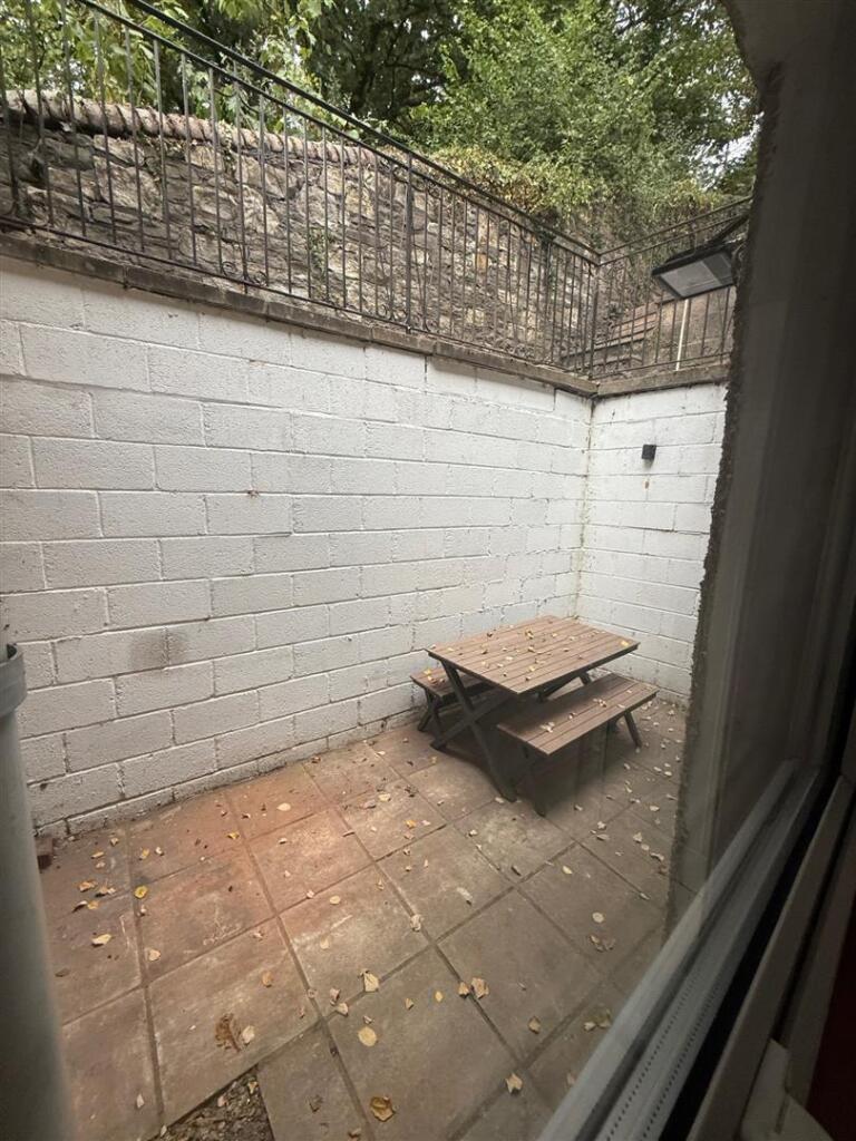 286_Bench.jpg
