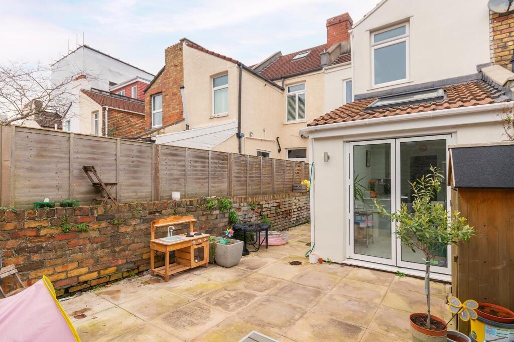 1G5SBR - External F.jpg