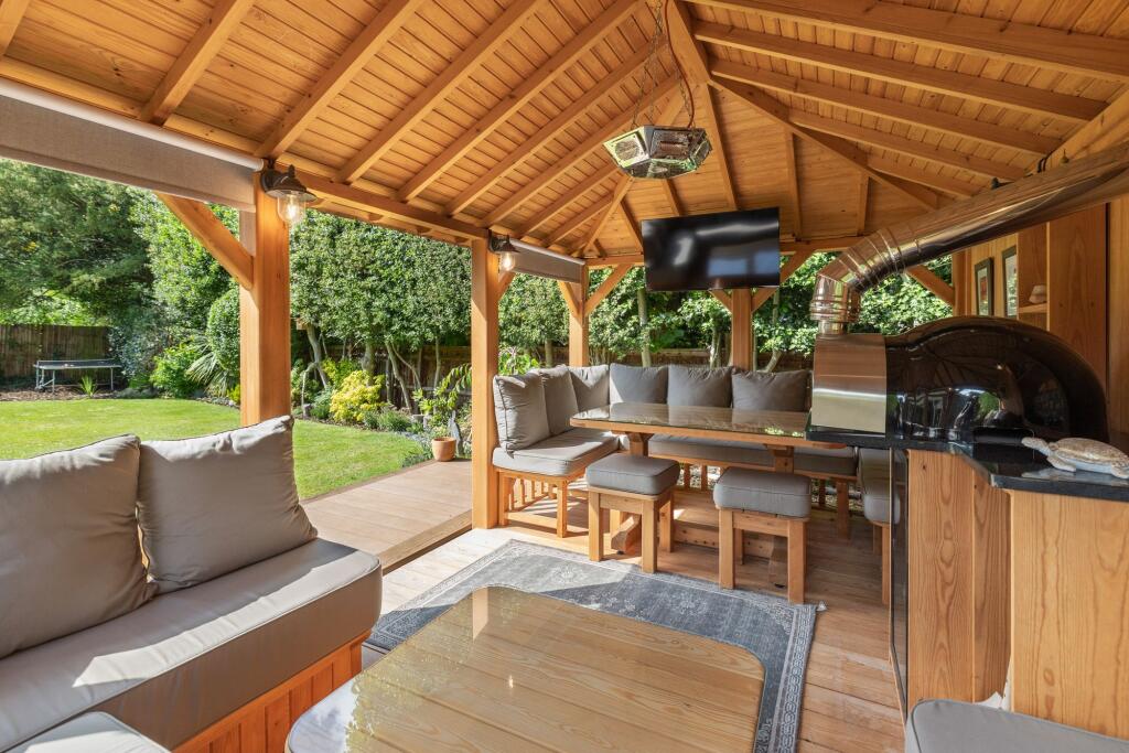 Garden room