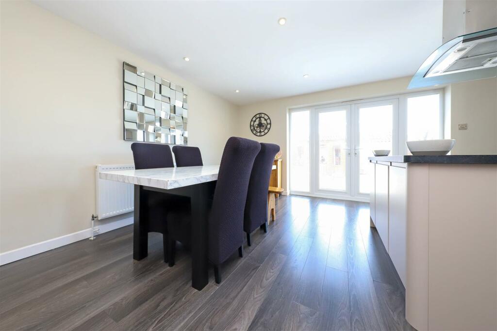 nicholas james hammy way dining_.jpg