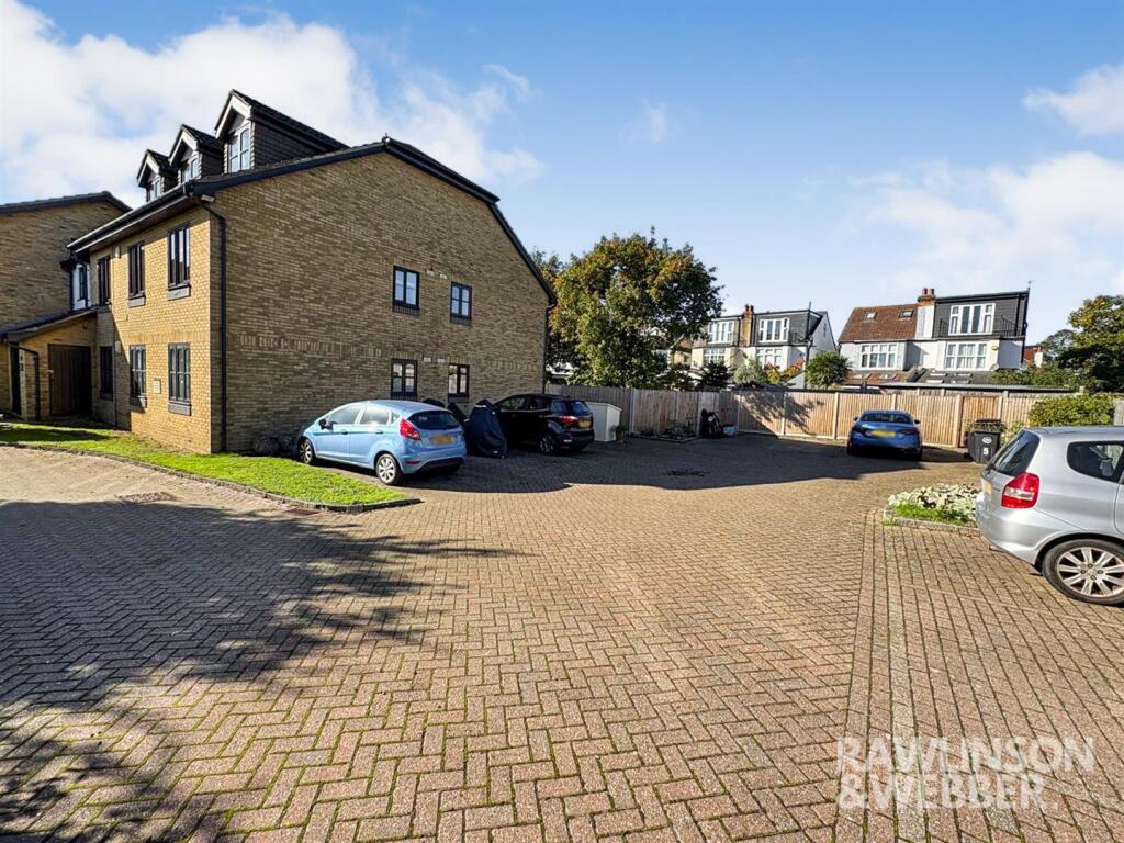 WhatsApp Image 2025-10-06 at 11.08.50_1d56f92e.jpg