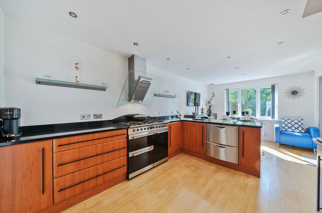 006-9-6819e85f329...