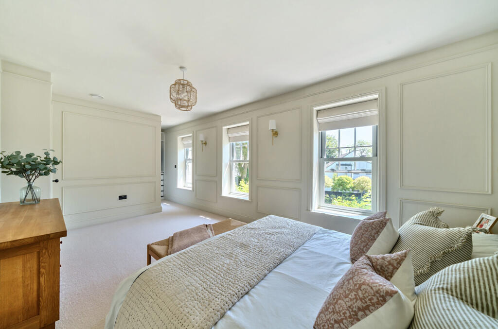 1311532-16-685404...