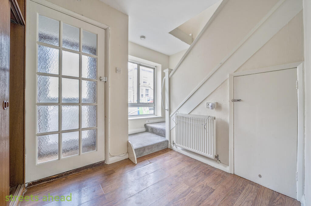 6e58b594-dba5-413...