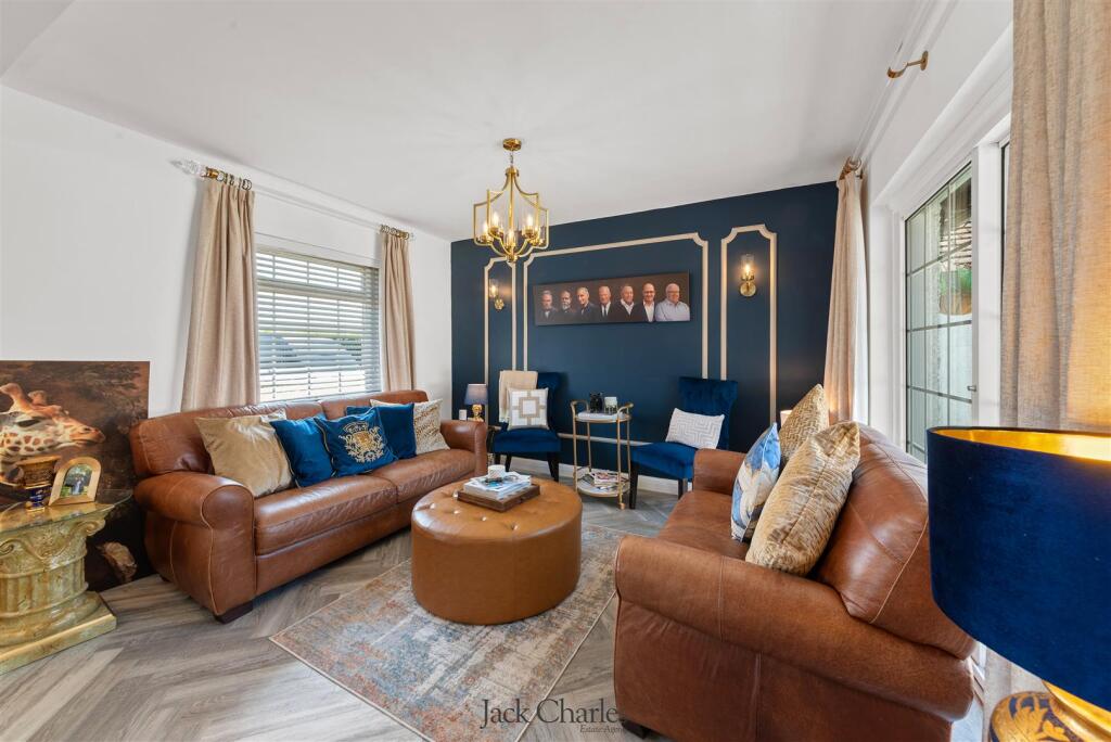 177 Hadlow Road 41.jpg