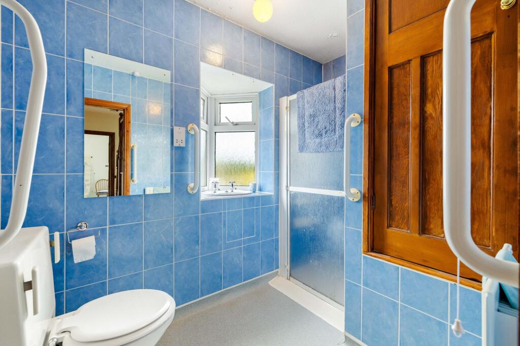 Family Shower Room
