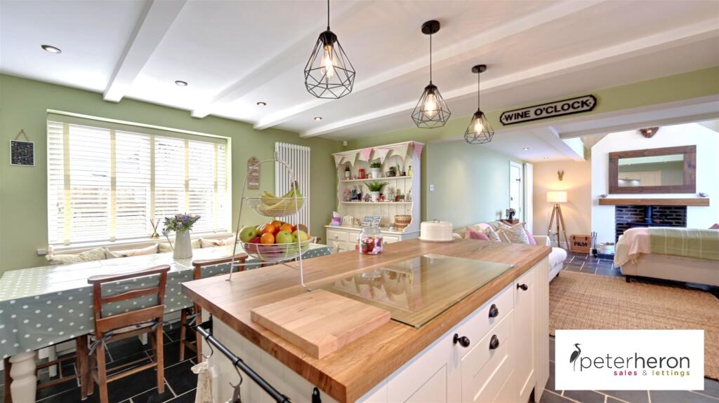 Kitchen &amp; Dining Area