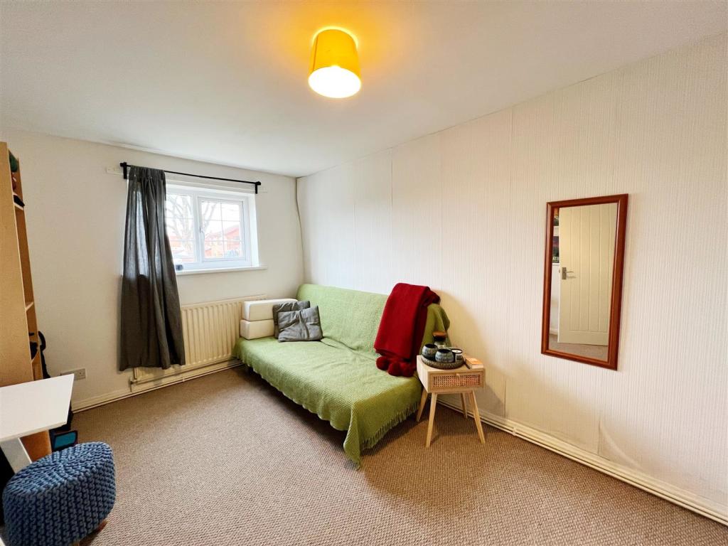 Bedroom 2.jpg