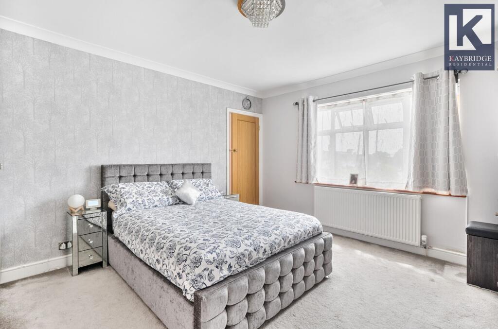 Seaforth Gardens, Epsom - KT19 0LP