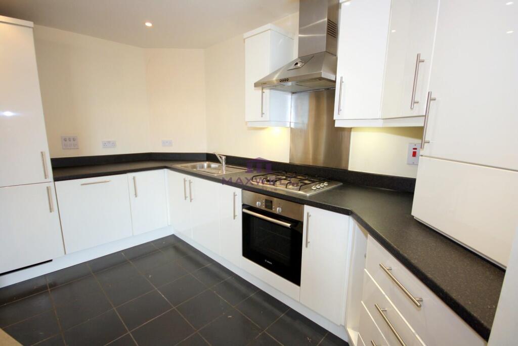 2 bed 2 bath for rent in Bow, E3