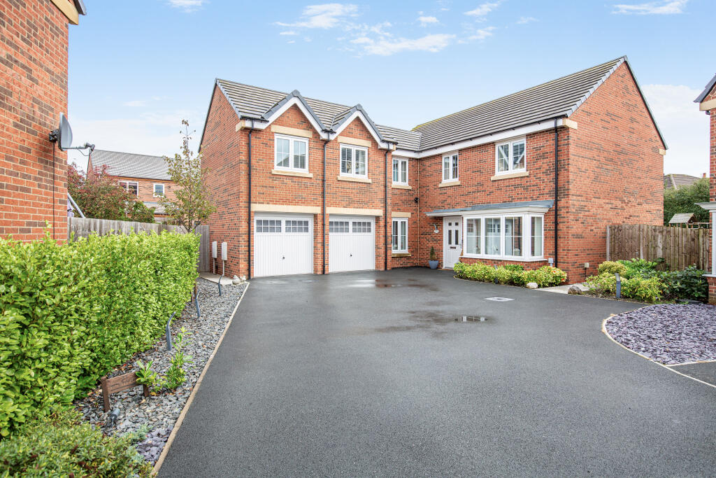 Springfield Drive, Warton, Preston, PR4