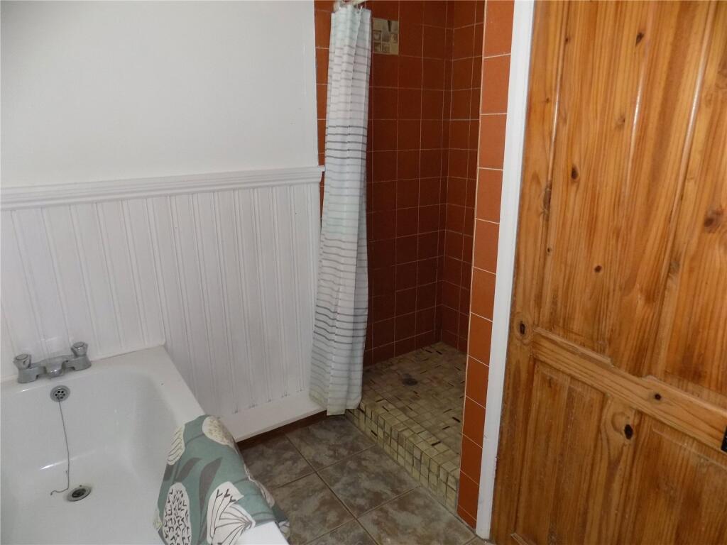Bathroom/Shower