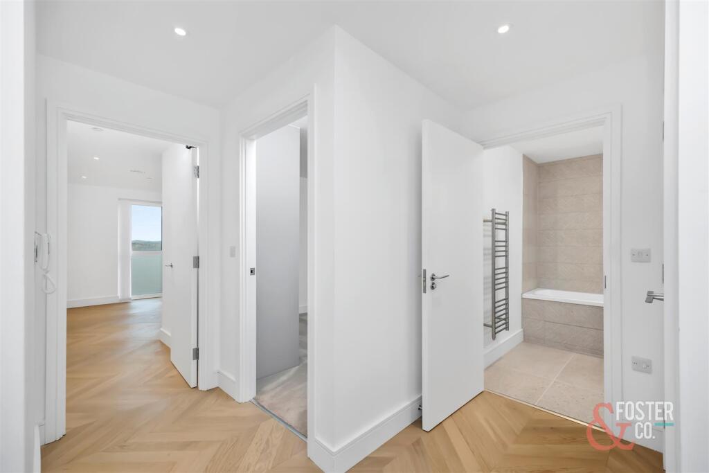 Aurum 29 Kingsway_009.jpg