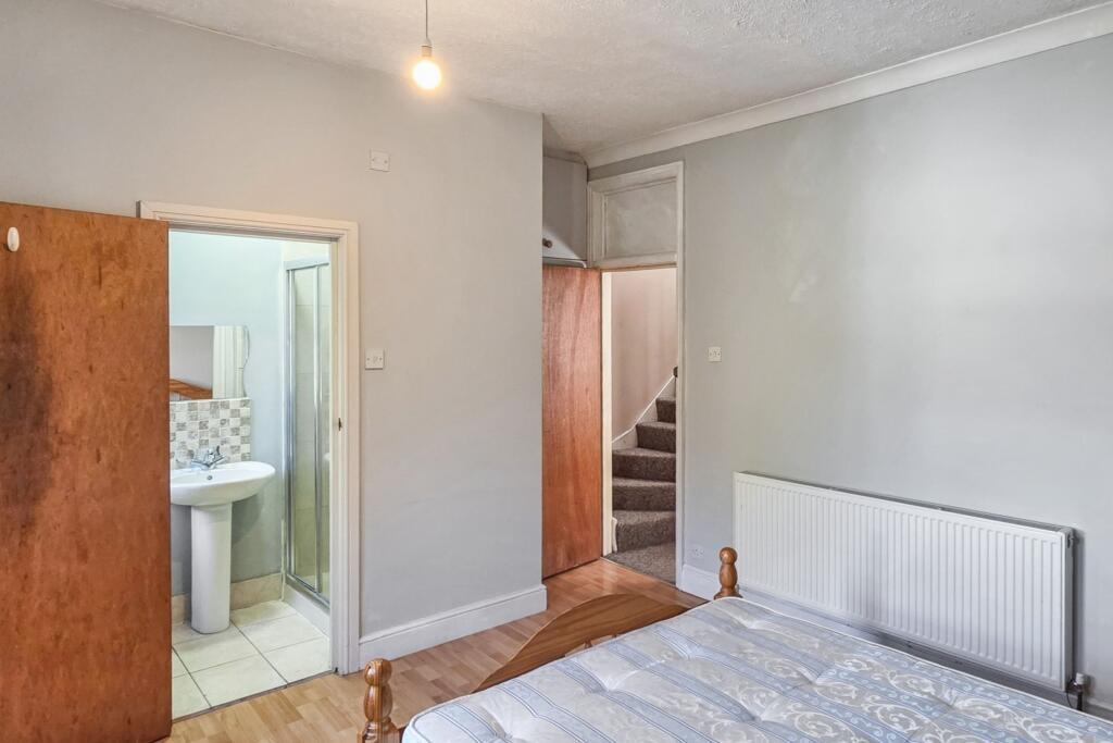 19 Ramsey Road, Acton, London W3 8AZ