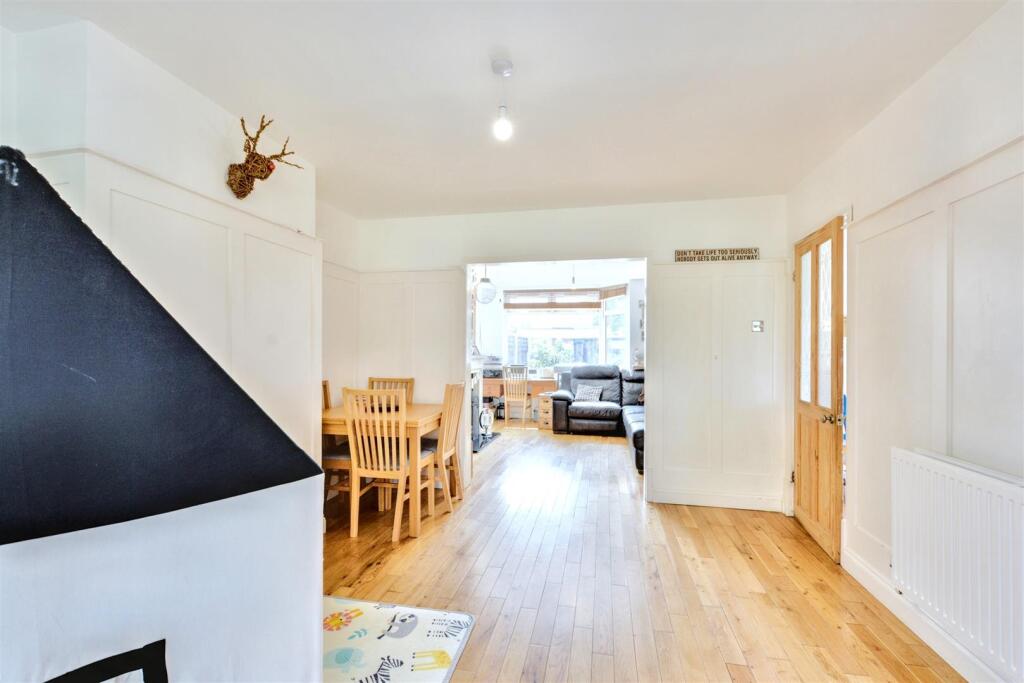Dining Room_2.jpeg