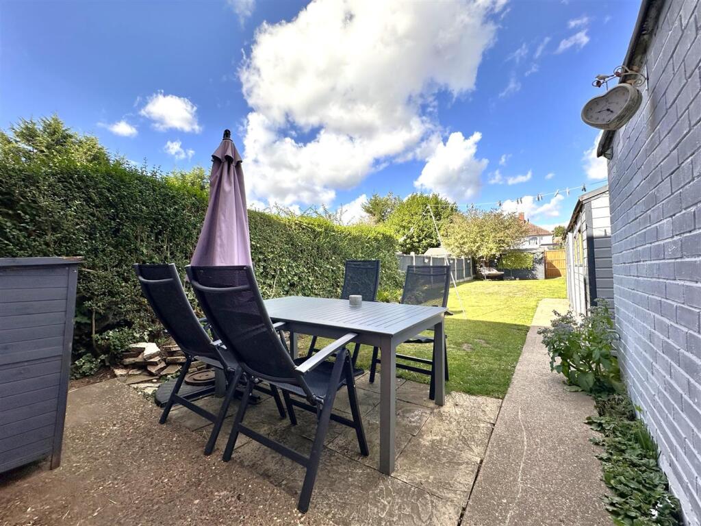Rear Garden 563