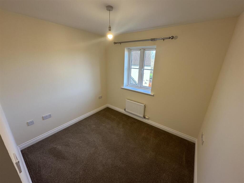 Bedroom 2.2