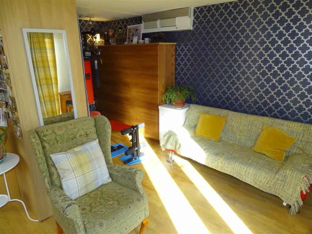 Playroom/Bedroom 5 B