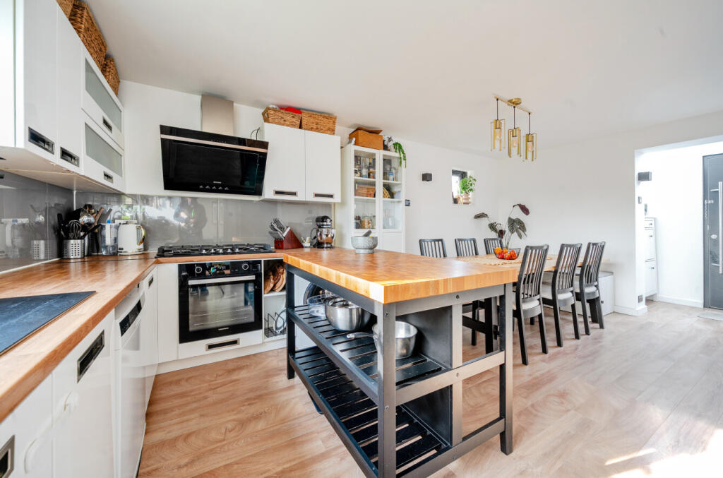 Kitchen / Diner