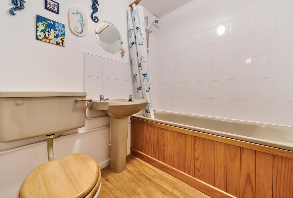 1319349-4-6865874...