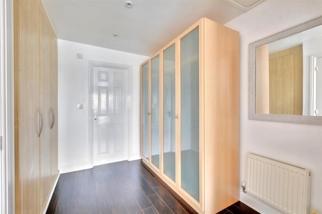 Dressing Area.jpeg