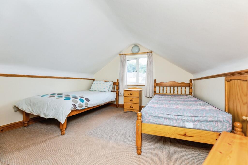 pbox-bedroom-327047.jpg