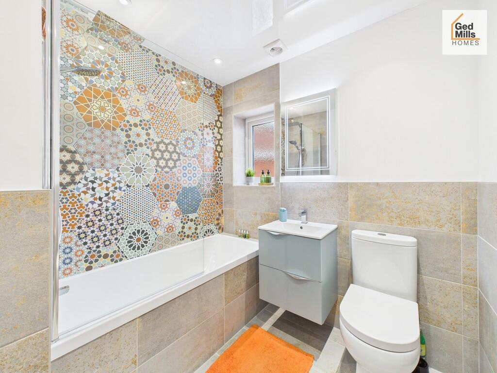 CAM04261G0-PR0102...