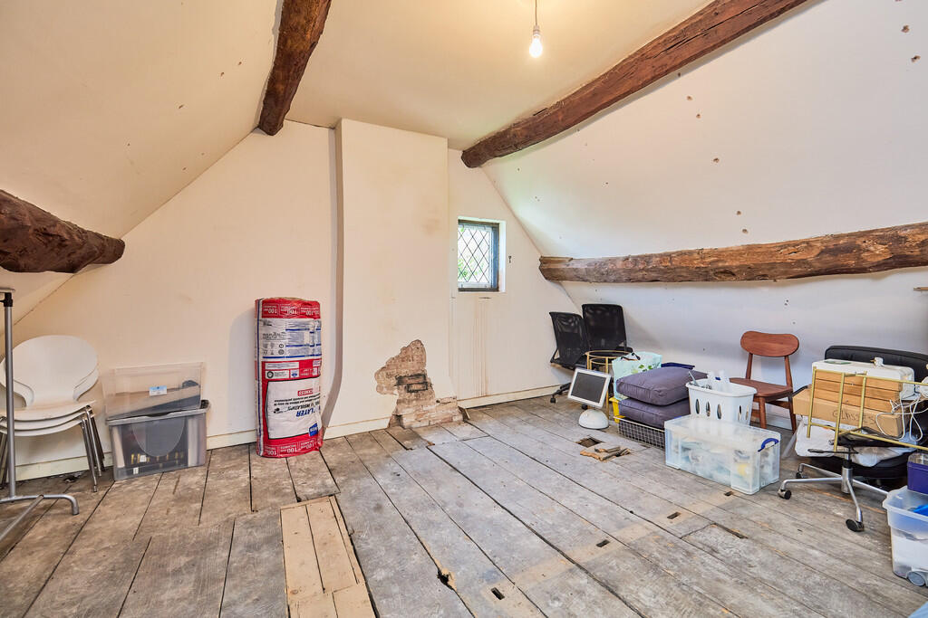 Edward Knight 202...