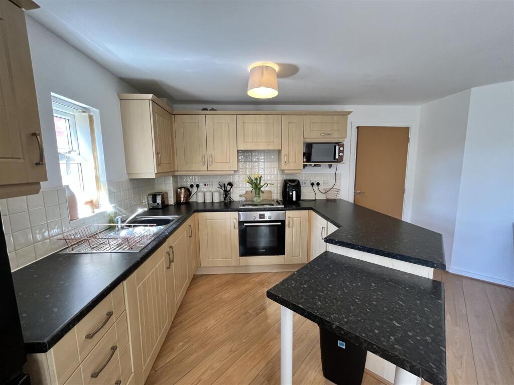 Open Plan Living/ Dining/ Kitchen