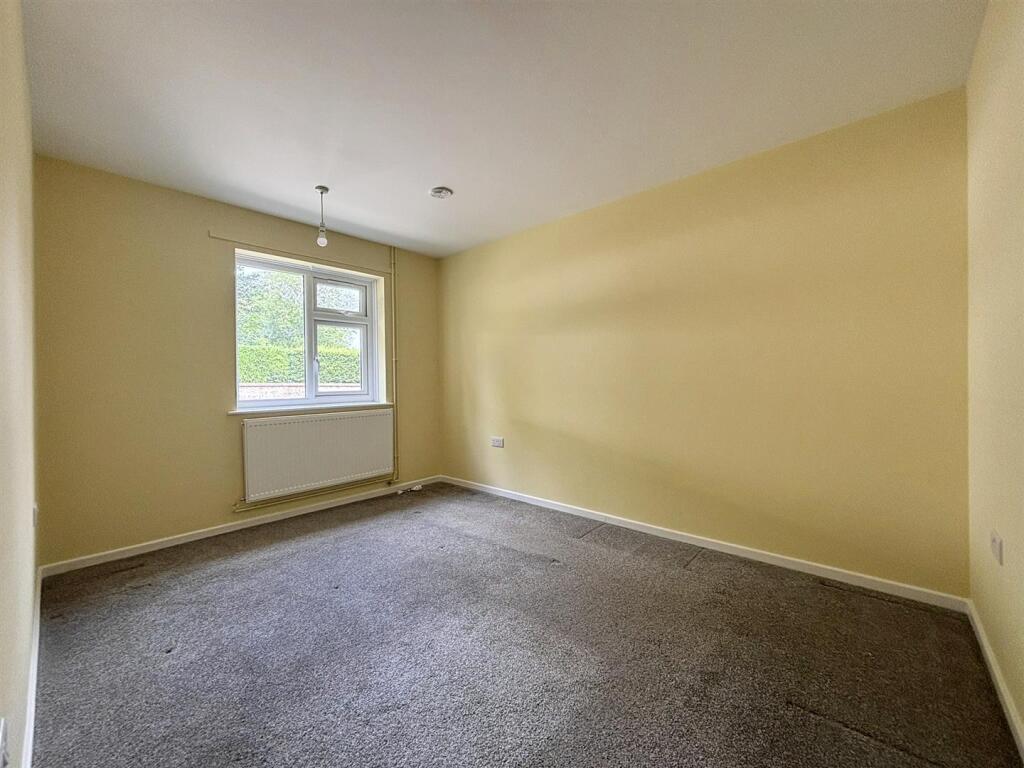 Bedroom 2.JPEG